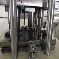 Equipo de Punzonado Neumático Vertical para Perforación de Orificios de Cerradura y Montaje en Aluminio