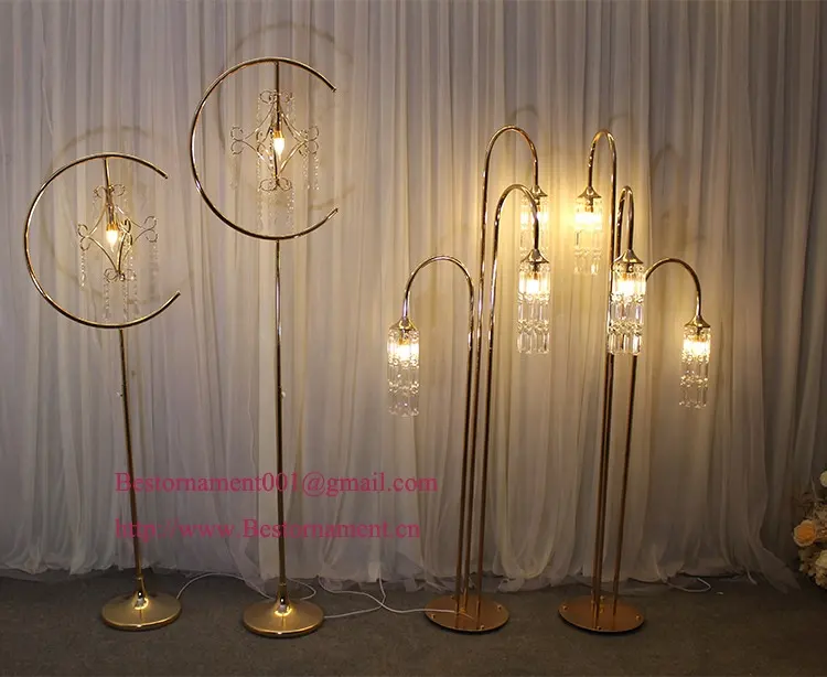 Commercio all'ingrosso Alto 3 Bracci Metallici di Cristallo Ha Condotto La Luce Pavimento Candelabri In Piedi Per La Cerimonia Nuziale Decorazione del Centro