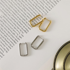 Joyería Minimalista de Moda, Aretes de Aro en Forma de U de Acero Inoxidable Chapados en Oro de 18K - Product Image 3