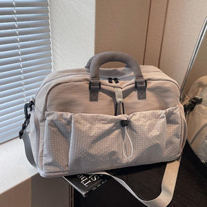 Sacs de voyage personnalisés, grande capacité, sacs de voyage pour courtes distances, sacs de maternité légers et élégants, usine OEM. - Product Image 1