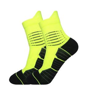 Vente en gros de chaussettes de basket-ball à logo personnalisé unisexe de haute qualité chaussettes en tricot blanc noir chaussettes de sport Elite - Product Image 3