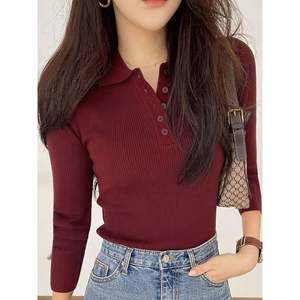 เสื้อสเวตเตอร์ถักแขนยาวคอปกโปโลสีกรมท่าสำหรับผู้หญิง - Product Image 1