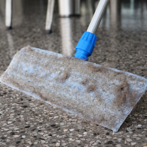 מברשת רצפה מקצועית 18-35 אינץ' חזקה ועמידה, מברשת שטוחה מאלומיניום לשימוש רטוב ויבש - Product Image 4