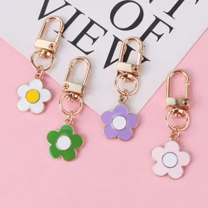 Trendy Cute Key Rings Enamel Metal Flower Keychain Accessories For Women