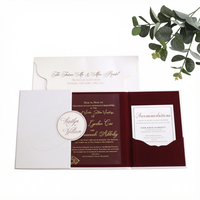 Livre d'invitation de mariage de luxe à couverture rigide, thème féerique, avec pochette intérieure en velours bordeaux et insert en acrylique transparent, personnalisable