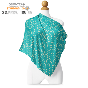 Servizio di Stampa su <span class=keywords><strong>Sciarpe</strong></span> 100% Seta, <span class=keywords><strong>Foulard</strong></span> Quadrato Personalizzato per Donne con Logo <span class=keywords><strong>e</strong></span> <span class=keywords><strong>Motivi</strong></span> - Product Image 4