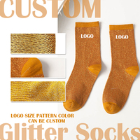 Chaussettes Métalliques pour Femmes Entièrement Personnalisables en Gros – Chaussettes Brillantes en Lurex Or et Argent – Chaussettes Métalliques Personnalisées Scintillantes