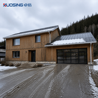 Porte de garage à panneaux transparents avec cadre en aluminium durable, éclairage naturel et design de grille personnalisé pour villas privées
