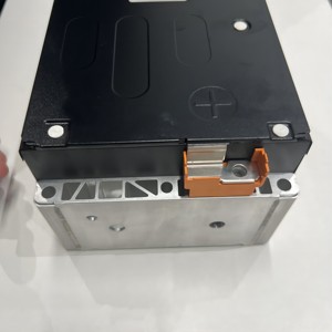 NUEVA Batería de Iones de Litio para Vehículos Eléctricos YASTE 14.6V 174Ah/180Ah 4S1P 63kWh 245Wh/kg Garantía de 12 Años 550Wh/L YST-NL-58KWH-CL 320kg - Product Image 4