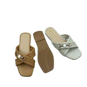 Ciabatte Artigianali alla Moda con Punta Quadrata, Traspiranti, Glamour, Design di Lusso per Donne 2023 - Product Image 1