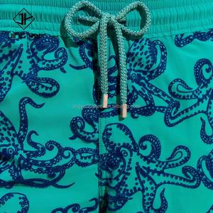 Tissu recyclé en polyester RPET imprimé floqué, extensible dans les quatre sens, certifié GRS, respectueux de l'environnement, short de sport pour homme recyclé - Product Image 6