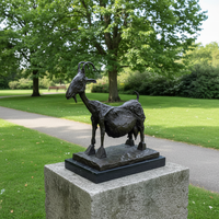 Sculpture en bronze de chèvre enceinte de Giacometti, design célèbre de MALTON, en vente