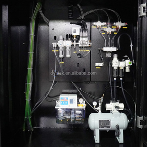 Centro di Lavorazione a 5 Assi TDG600U Progettato per la Produzione di Parti Complesse con Opzioni Avanzate di Automazione Syntec e Siemens - Product Image 4