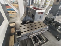 Petit centre d'usinage vertical CNC VMC420 VMC640 VMC650, fraiseuse CNC verticale BT30 GSK, changeur d'outils automatique, traitement de moules métalliques