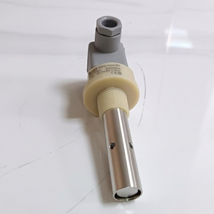 เซ็นเซอร์วัดค่าการนำไฟฟ้าแบบอนาล็อก E Ndress+Hauser รุ่น Condumax CLS19 แบบ 2 อิเล็กโทรด ป้องกันน้ำเข้า IP65 - Product Image 1
