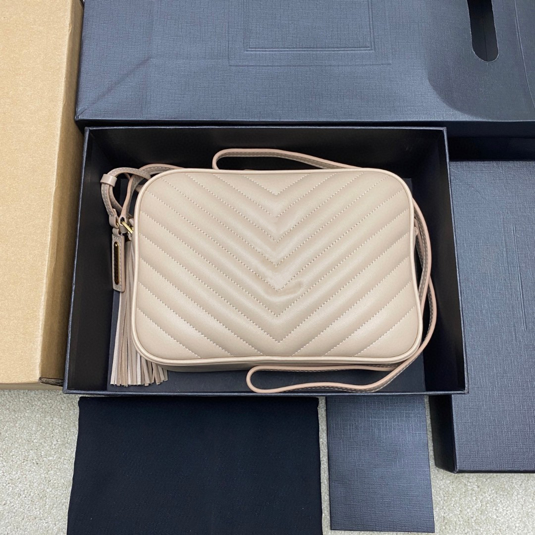 โกลเด้น