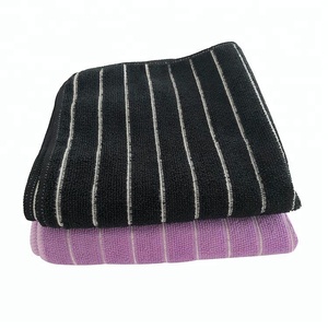 Chiffon de nettoyage en microfibre noire pas cher - Product Image 2
