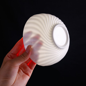 ชุดเครื่องครัวหรูหราสไตล์นอร์ดิกสีขาว ลายนูน 60 ชิ้น ทำจากเซรามิกเนื้อละเอียด พร้อมขอบทอง - Product Image 3