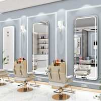 Miroir LED intelligent au design moderne avec interrupteur tactile, miroir mural en verre pour usage commercial dans les salons et les salles de beauté