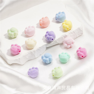 Cuentas flocadas con forma de pata de gato, pequeñas, con orificio abierto, accesorios de joyería DIY para cadena de teléfono, pulsera, colgante, material. - Product Image 1