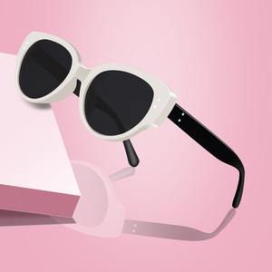 Gafas de Sol Retro Estilo Ojo de Gato, Montura Negra de PC, Polarizadas UV400, Unisex, Protección Solar, Estilo Urbano, Gafas de Verano a la Moda - Product Image 3