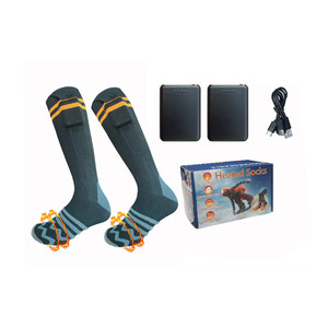 En stock Chaussettes d'hiver chauffantes à piles rechargeables pour hommes et femmes - Product Image 1