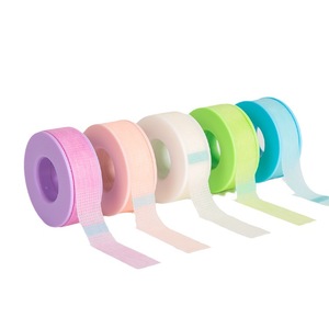Cinta Colorida <span class=keywords><strong>de</strong></span> Microespuma <span class=keywords><strong>para</strong></span> <span class=keywords><strong>Pestañas</strong></span> Azul y Negra Personalizada, Cinta <span class=keywords><strong>de</strong></span> Gel <span class=keywords><strong>de</strong></span> Silicona Rosa Intenso <span class=keywords><strong>para</strong></span> Piel Sensible <span class=keywords><strong>para</strong></span> Extensión <span class=keywords><strong>de</strong></span> <span class=keywords><strong>Pestañas</strong></span> - Product Image 2