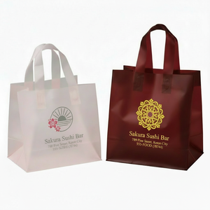 Sacs shopping en plastique effet luxe, personnalisables pour les boutiques haut de gamme - Product Image 1