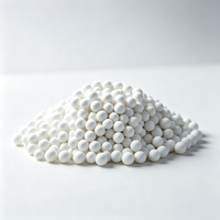 Dessiccant en billes d'alumine activée Al2O3, pureté 93,5 %, hauteur de couche 50-100 mm, taille 35 mm, pour adsorbant Alumax