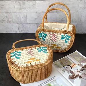 Sac à main bohème en paille avec motif appliqué feuille, doublure en toile, deux poignées, ouverture supérieure, usage quotidien toutes saisons - Product Image 1