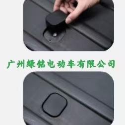 Voiturette de golf Ezgo Clubcart avec boîte de rangement en plastique et accessoire de contrôle de cargaison - Product Image 2