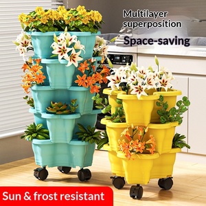 Support de pot de fleurs P470 multi-niveaux en résine avec roulettes, design pastoral simple pour la culture de fraises, plantes vertes et légumes - Product Image 1