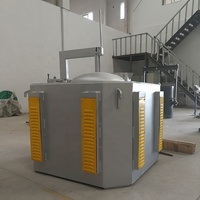 batterie portable, lingots d'aluminium, fentes industrielles, fusion électrique, four de moulage sous pression