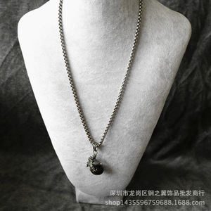 Yunnique – pendentif griffe de Dragon en acier inoxydable, avec collier en pierres précieuses noires, bijoux à la mode pour hommes, cadeau - Product Image 5