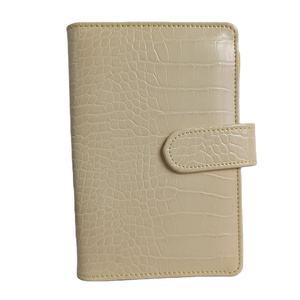 Nuovo prodotto A6 coccodrillo classico 6 raccoglitore ad anelli copertina per <span class=keywords><strong>Notebook</strong></span> in pelle etichette per buste per contanti <span class=keywords><strong>Notebook</strong></span> per rilegatura economica - Product Image 1