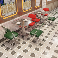 Mobilier de restaurant de style hongkongais, tables à texture écaille de poisson et chaises pliantes pour les commerces de restauration