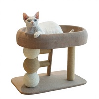 Arbre à chat compact pour appartement, lit pour chat, griffoir en corde de jute, plateforme d'escalade intégrée, jouet pour chat avec boule à griffer