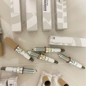 Para bujías originales de alta potencia <span class=keywords><strong>BMW</strong></span> modelo 12120039664 para 320i 328i 428i 528i X5 X6 X7 nueva condición - Product Image 2