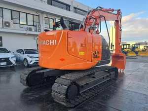 Used Hitachi ZX135 13.5 Ton Crawler Excavator 2022 Model Japanese Hydraulic Excavator with Low Hours - Product Image 1