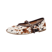 Chaussures plates Mary Jane légères à bout carré et imprimé vache pour femmes avec semelle extérieure en caoutchouc – Chaussures décontractées