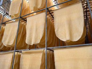 Caoutchouc naturel RSS1 de qualité supérieure, matières premières |   Haute résistance |   Équipement sportif automobile |   Forme de balle |   Applications de moulage | - Product Image 3