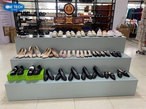 Étagères/gondoles d'escalier pour supermarchés Vietnam One Tech Customization, légers et sans dossier - Product Image 2