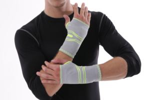 Sport tipo di supporto per la mano del polso palmare protettore con cuscinetti in silicone supporto ortopedico tutore per alleviare il dolore - Product Image 5