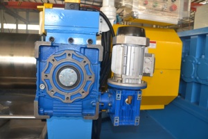 Ligne d'extrusion en caoutchouc à alimentation froide pour <span class=keywords><strong>raclette</strong></span> en caoutchouc EPDM/équipement de vulcanisation à micro-ondes - Product Image 5