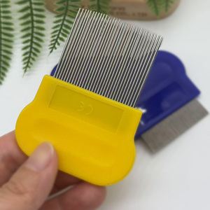 Pettine <span class=keywords><strong>per</strong></span> <span class=keywords><strong>Pidocchi</strong></span> di Alta Qualità a Prezzo Conveniente, in Acciaio Inox con Manico in Plastica, Comodo <span class=keywords><strong>per</strong></span> il Trattamento dei <span class=keywords><strong>Pidocchi</strong></span> - Product Image 2