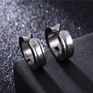 Bijoux personnalisés de style punk rock, boucles d'oreilles en acier titane pour femmes et hommes - Product Image 5