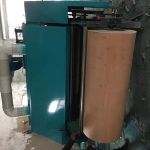 Machine à carder la laine industrielle 2000 W 380 V semi-automatique pour le traitement du coton, du polyester et de la laine - Product Image 5