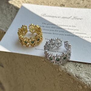 แหวนเงินแท้ S925 สไตล์โบราณ ประดับด้วยเซอร์โคเนียมสีเขียว ดีไซน์เรียบง่ายทันสมัย ลายเปิดเฉพาะกลุ่ม เครื่องประดับเบาๆ - Product Image 1