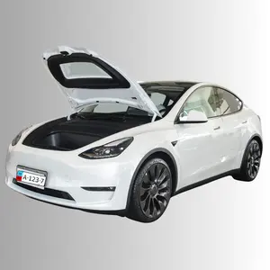 Trẻ em đi xe trên xe Tesla mô hình y bánh xe 255/45 R19 xpel Tesla mô hình y sử dụng xe ô tô trong Đức cho xuất khẩu điện 4x4 offroad xe