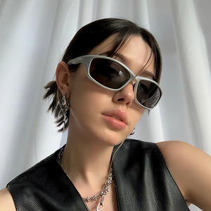 <span class=keywords><strong>Gafas</strong></span> de Sol Futuristas Y2K, <span class=keywords><strong>Gafas</strong></span> de Ciclismo con Logotipo Personalizado Hip Hop, Protección UV400, Montura Completa, <span class=keywords><strong>Gafas</strong></span> de Sol <span class=keywords><strong>Baratas</strong></span> al por Mayor, Moda Deportiva - Product Image 1